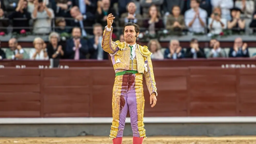 Morante se corta la coleta I Plaza 1