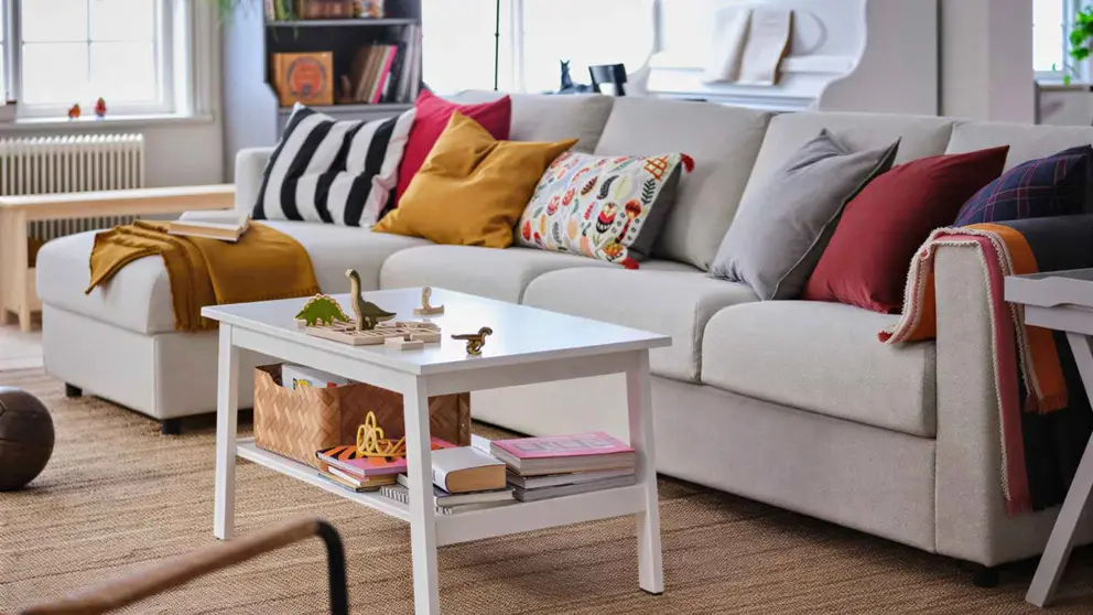 Sof&aacute; de 4 plazas con chaise longue de la serie VIMLE de Ikea