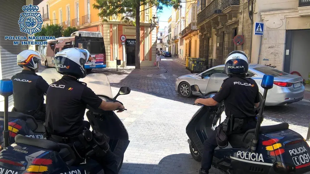Patrullas de la Polic&iacute;a Nacional en moto por Jerez