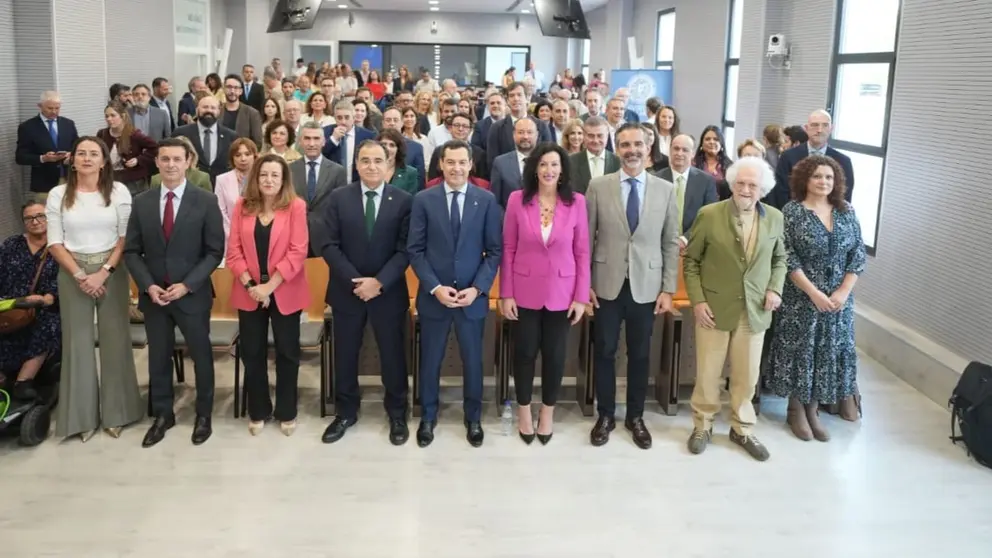 Juanma Moreno ha participado en un acto en Almer&iacute;a