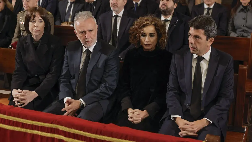 Montero coincidi&oacute; con Maz&oacute;n en el funeral por las v&iacute;ctimas de la Dana