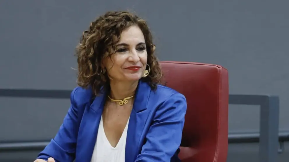 Mar&iacute;a Jes&uacute;s Montero ha defendido el pago opaco en sobres a dirigentes del PSOE