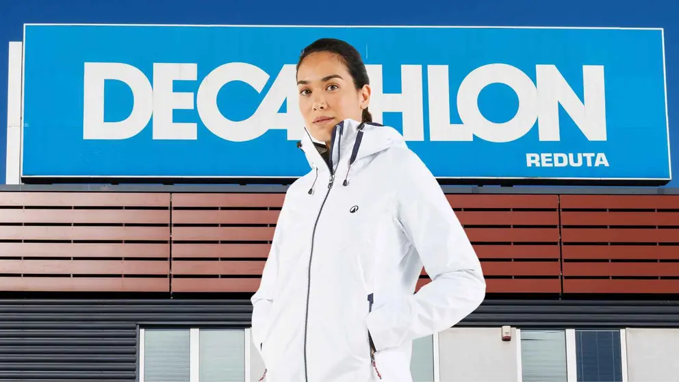 Decathlon tiene dos chaquetas para no pasar fr&iacute;o en los d&iacute;as de viento ligeras y por menos de 40 euros
