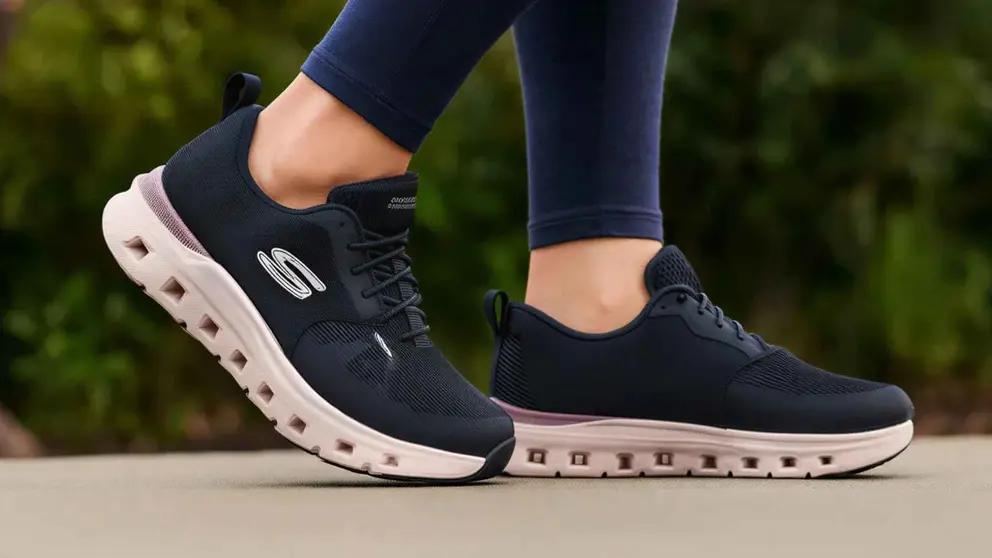 Skechers tiene la zapatilla perfecta para acabar con los dolores en la planta del pie al caminar