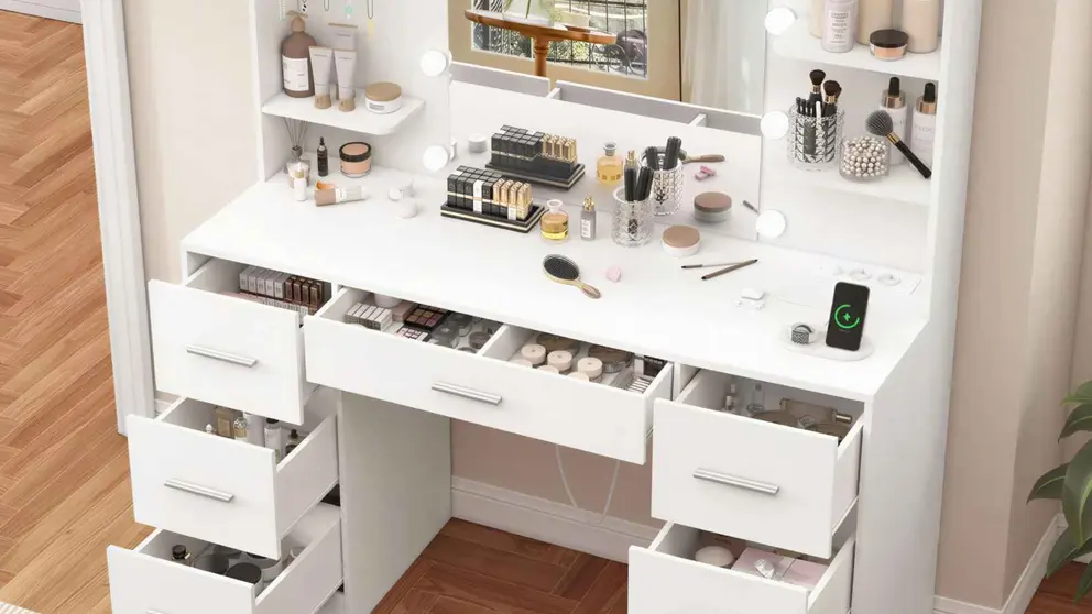 Amazon arrasa con el tocador con espejo y luces LED m&aacute;s vendido ser&aacute; un reclamo para regalar en Navidad