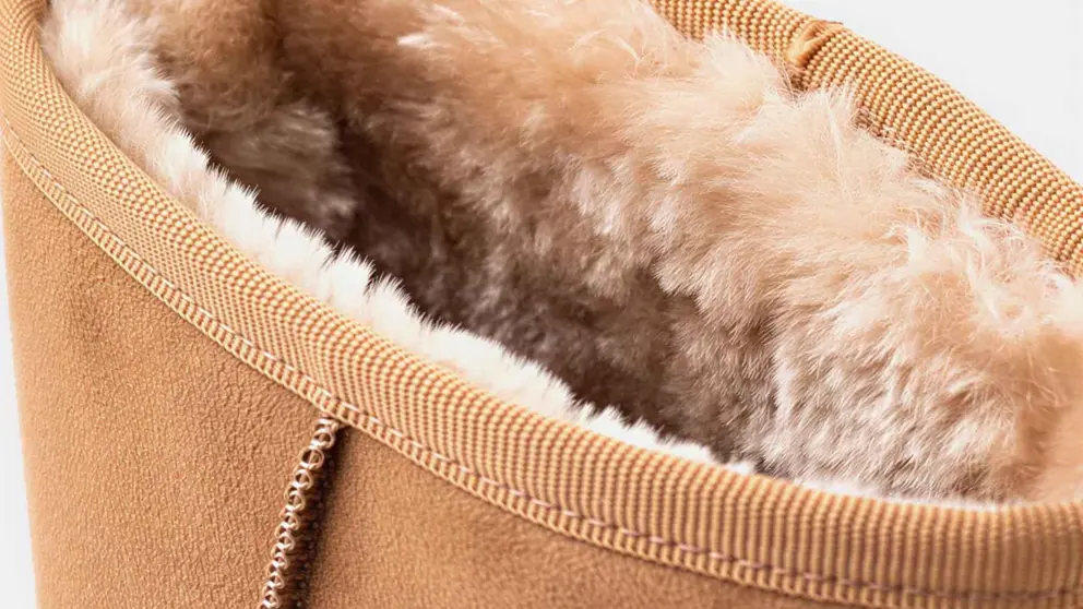 Empieza el Black Friday en Carrefour donde arrasan con las botas estilo UGG por menos de 10 euros