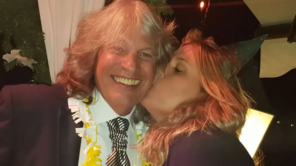 Jos&eacute; Merc&eacute; y una de sus hijas