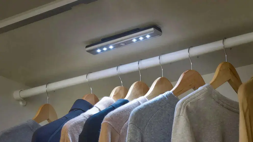 Cinta luminosa LED con sensor de movimiento, Livarno Home de Lidl