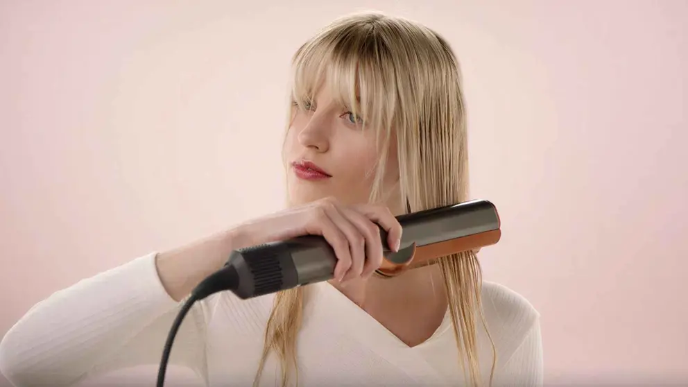 Moldeador y alisador de pelo Airstrait sin placas caliente, Dyson en El Corte Ingl&eacute;s