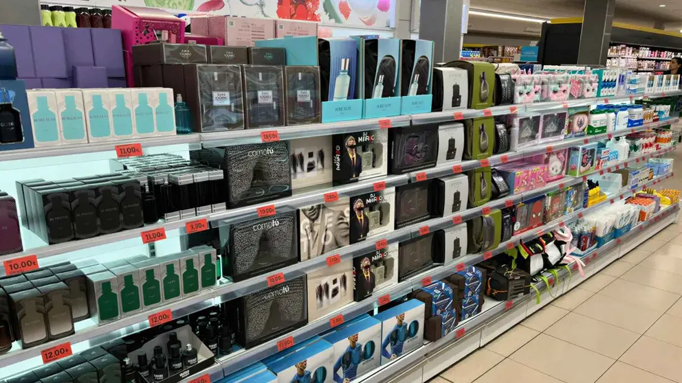 Secci&oacute;n de perfumer&iacute;a de un supermercado Mercadona | El MIRA