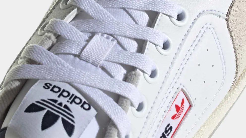 Estas zapatillas de Adidas fueron un &eacute;xito en los 90 y est&aacute;n a mitad de precio antes del Black Friday