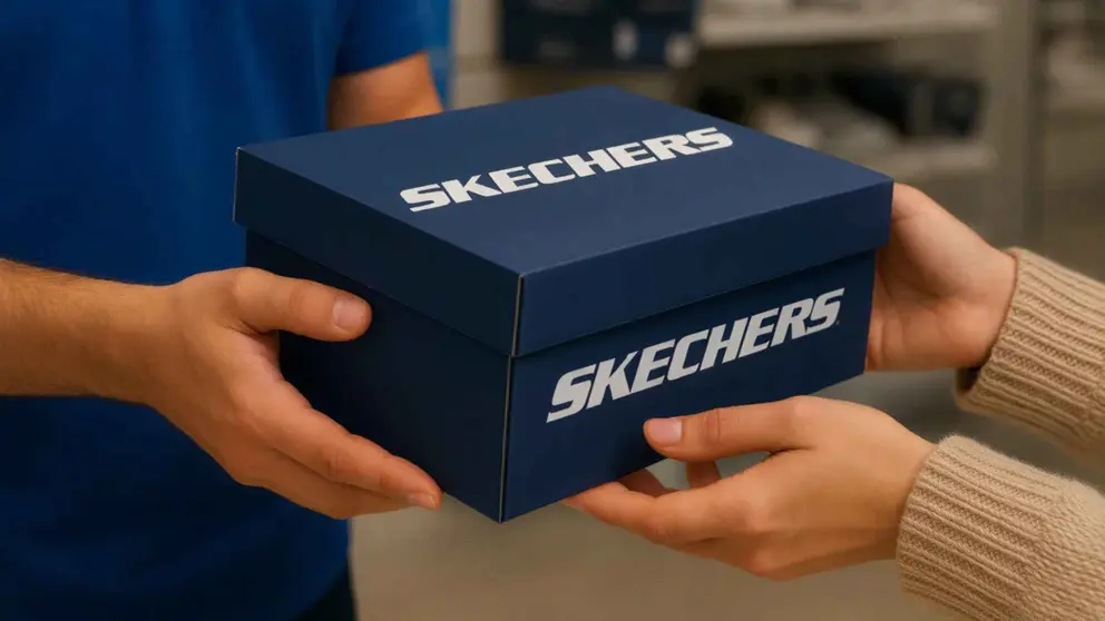 Caja de zapatillas de Skechers
