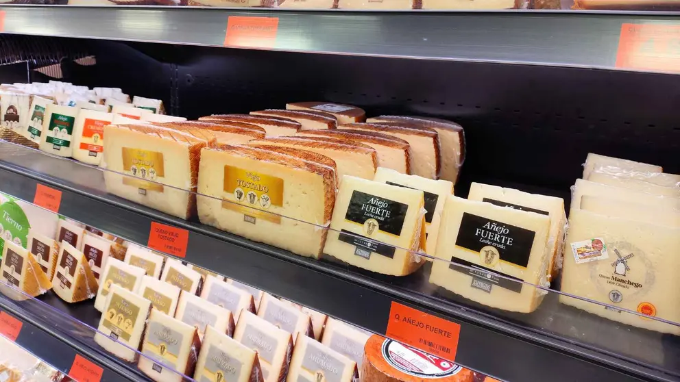 Secci&oacute;n de quesos de Mercadona