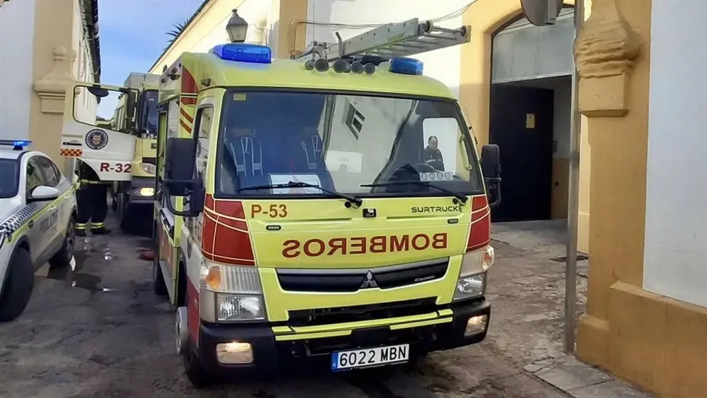 Cami&oacute;n de Bomberos en la calle San Blas