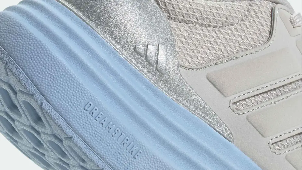 Adidas rebaja la zapatilla con amortiguaci&oacute;n de ensue&ntilde;o m&aacute;s buscada esta temporada Estoy impresionado
