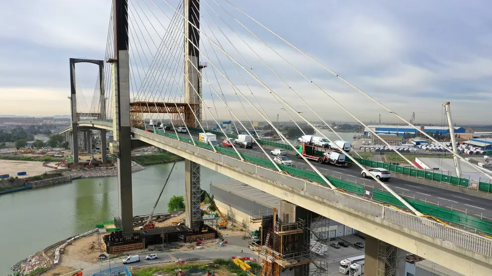 El Puente del Centenario de Sevila