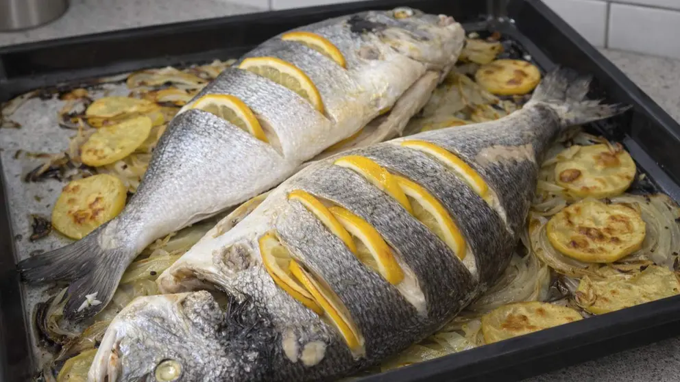 Dorada al horno con patatas