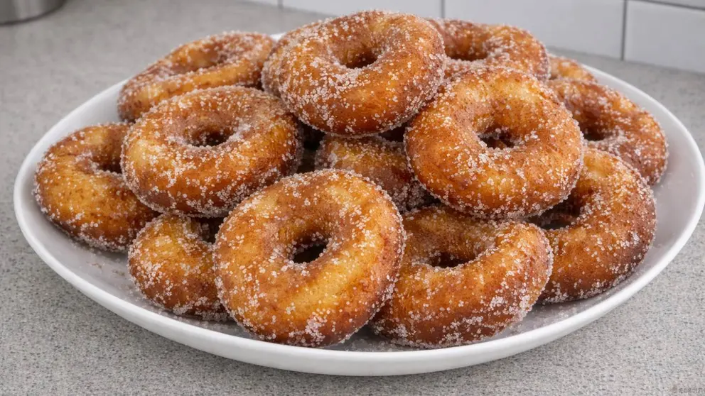 Bu&ntilde;uelos de manzana para Navidad