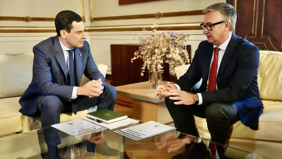 Juanma Moreno, junto a Manuel Gavira en una imagen de archivo