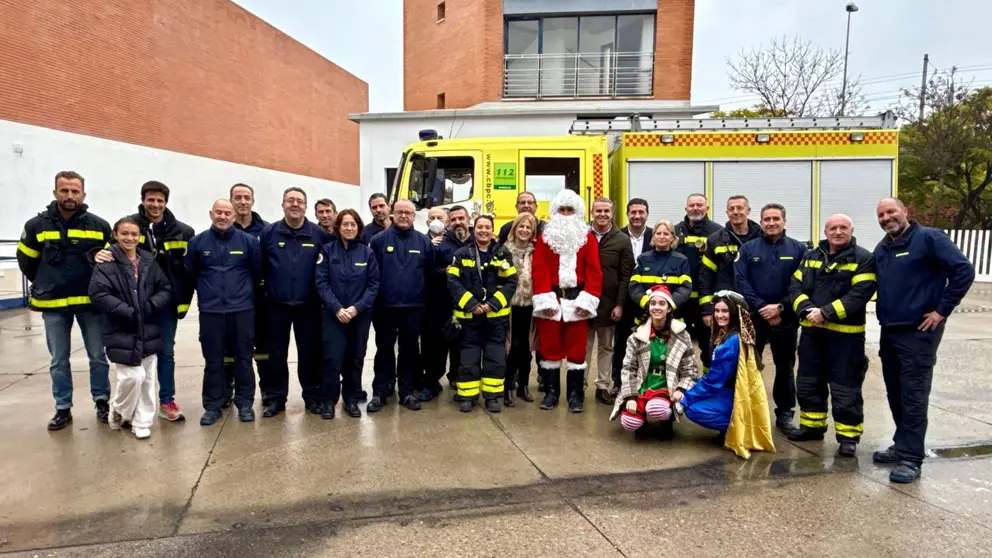 Garc&iacute;a-Pelayo en el Parque de Bomberos de Jerez