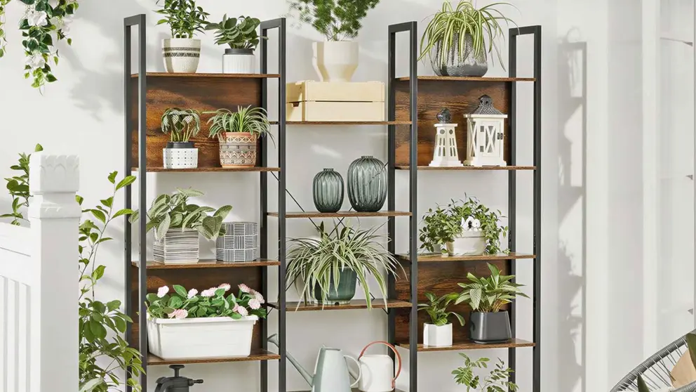 Llegan a Leroy Merlin las estanter&iacute;as m&aacute;s buscadas unos muebles para hacer de tu sal&oacute;n un espacio de dise&ntilde;o