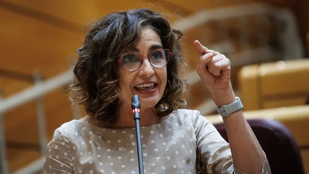 Montero, c&oacute;mplice de un nuevo perjuicio para las familias de Andaluc&iacute;a