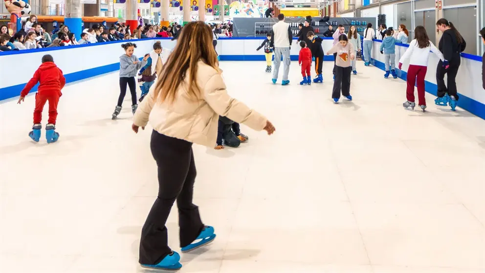 Pista de patinaje en Juvelandia