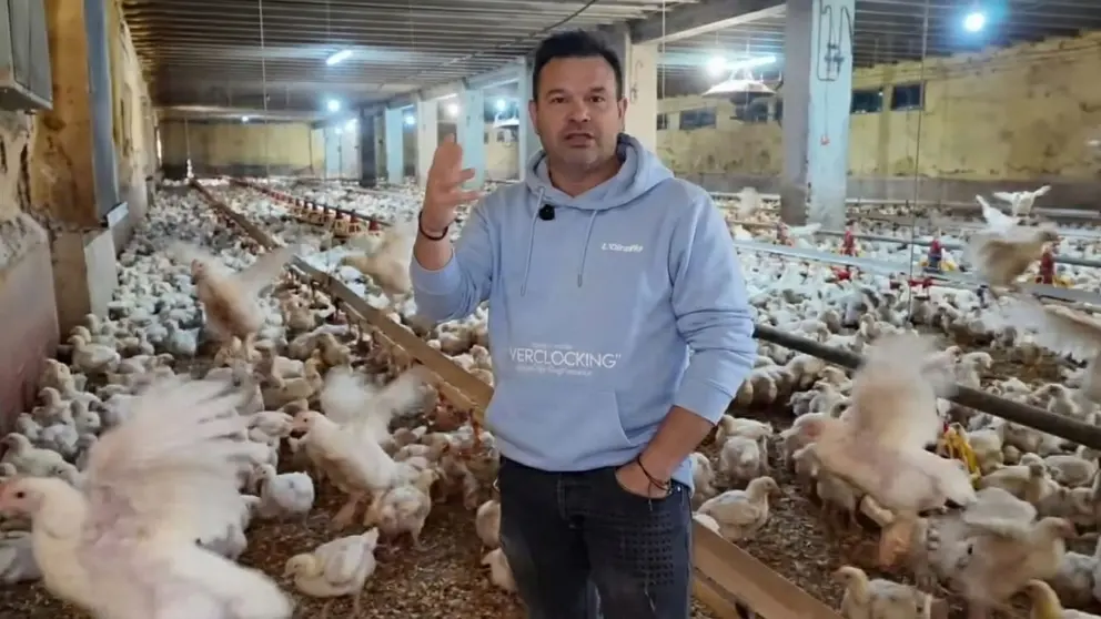 Jos&eacute; El&iacute;as adquiere una vieja granja de pollos en Valls