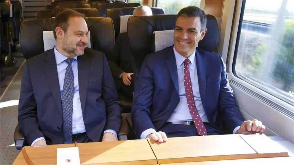 Pedro S&aacute;nchez, en una imagen de archivo junto a Jos&eacute; Luis &Aacute;balos (2)