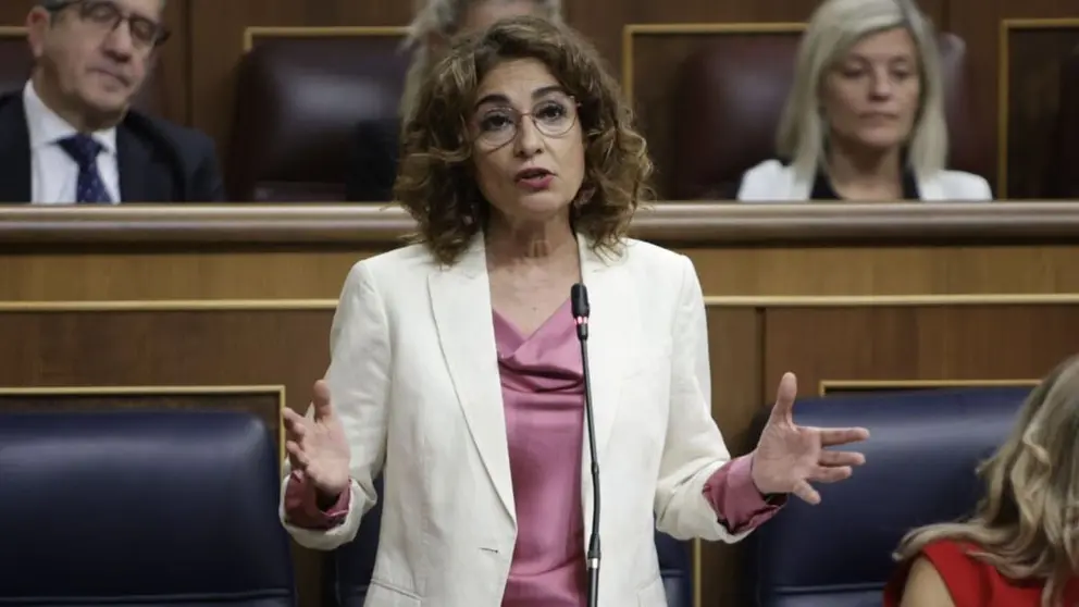 Montero se ver&aacute; obligada a comparecer en el Senado