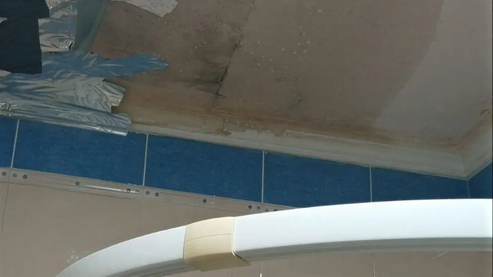 Filtraciones de agua en la barriada de la Asunci&oacute;n