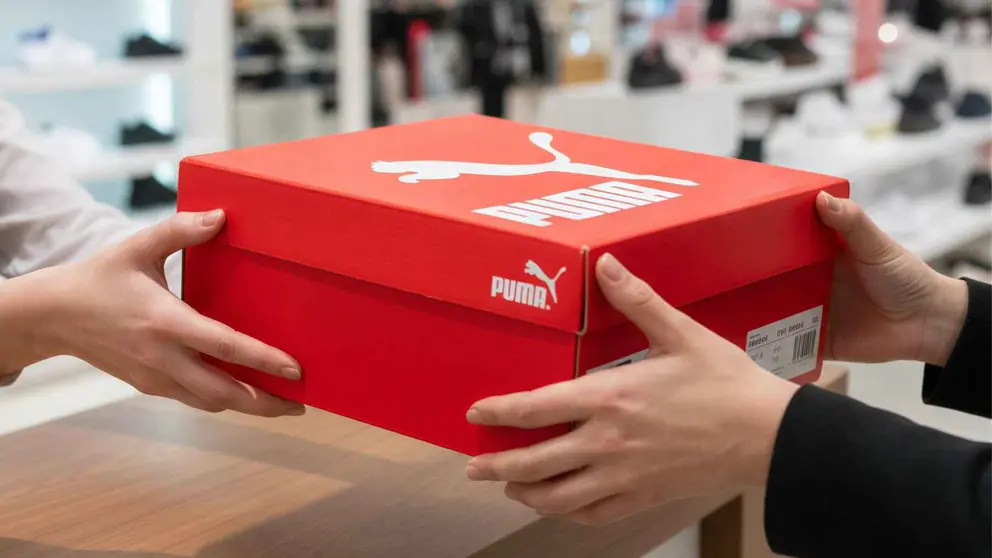 Caja de zapatillas Puma