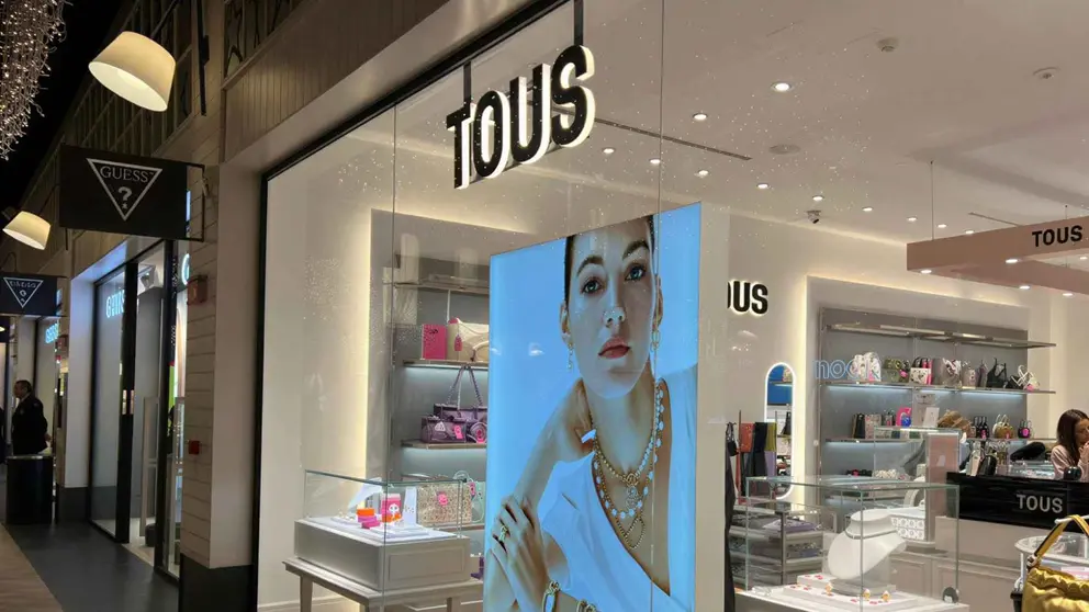 Los 4 collares de perlas de Tous que adoran las mujeres con clase para sus outfits de gala