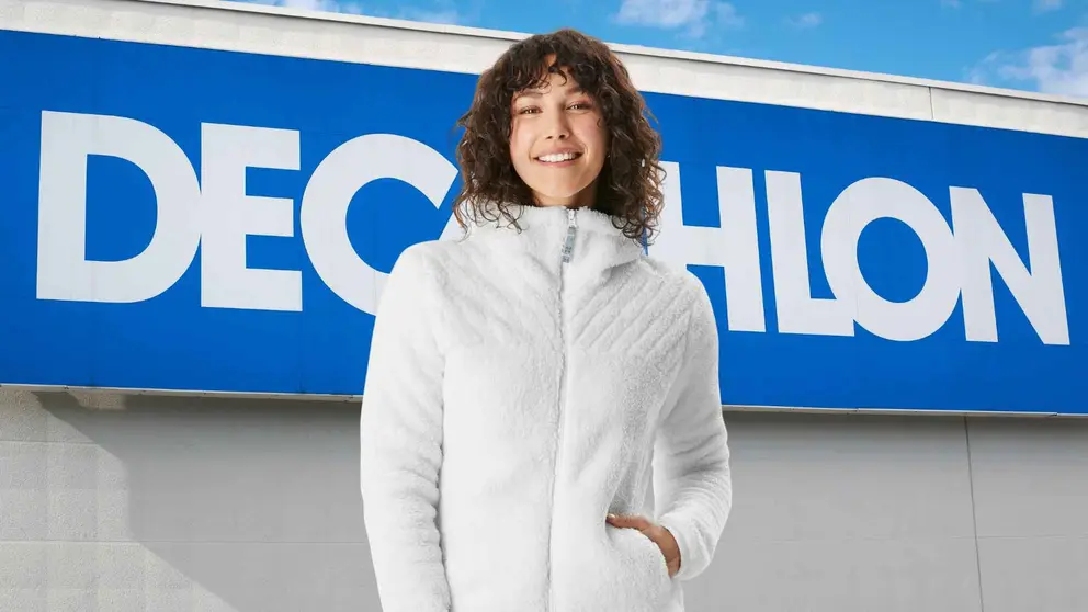 Han llegado las rebajas a Decathlon donde arrasan los forros polares m&aacute;s baratos y calentitos del invierno