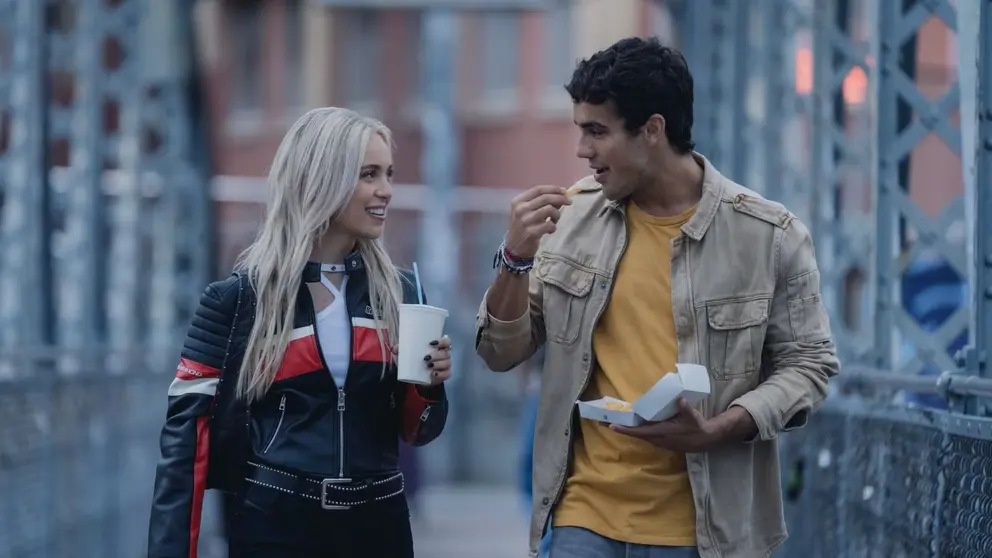 Ana Mena y &Oacute;scar Casas en &Iacute;dolos