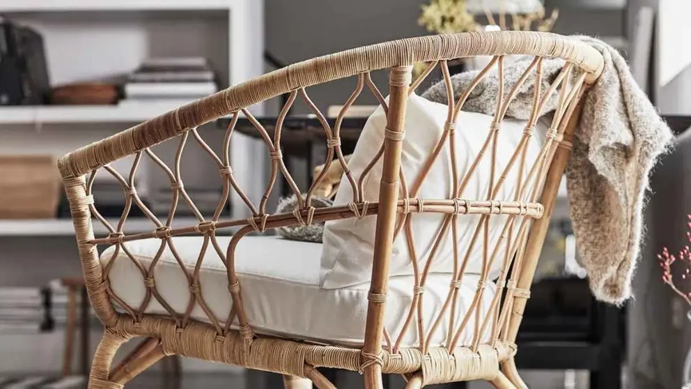 Sill&oacute;n de rat&aacute;n de Ikea