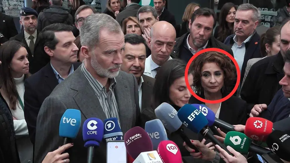 El criticado gesto de Montero con los Reyes de Espa&ntilde;a en Adamuz.jpg