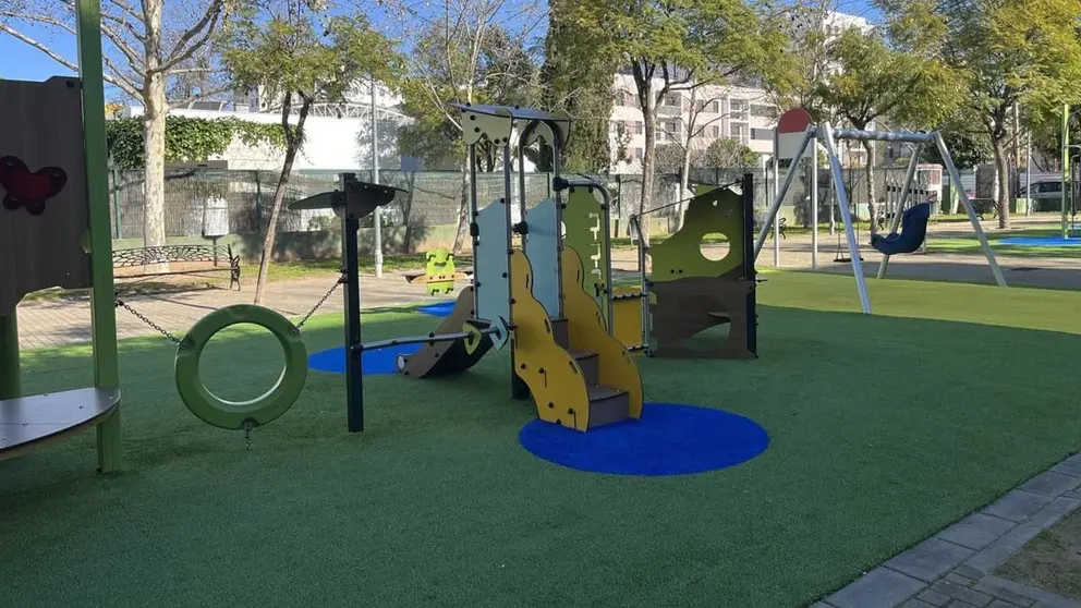 Nuevo parque inclusivo en la calle Jap&oacute;n, en Sevilla Este