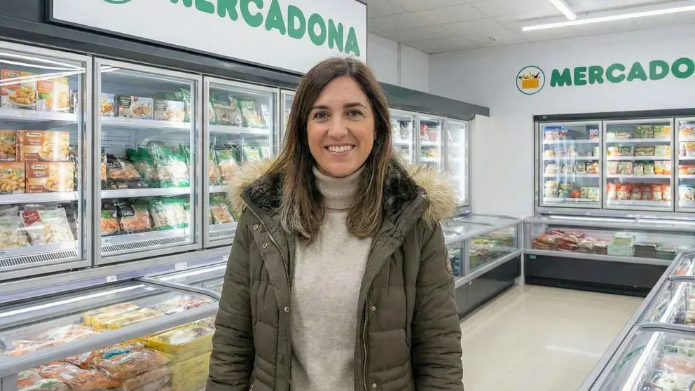 Una mujer en un supermercado de Mercadona