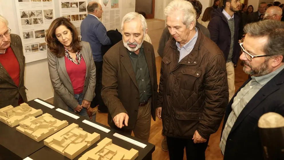 Inauguraci&oacute;n de la exposici&oacute;n del Palacio Riquelme