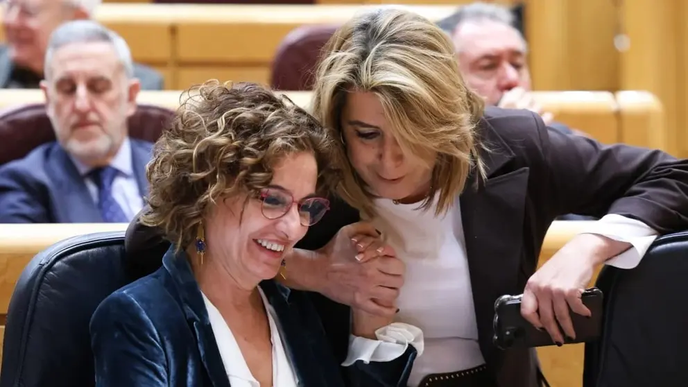 Susana D&iacute;az, junto a Mar&iacute;a Jes&uacute;s Montero, en una imagen de archivo