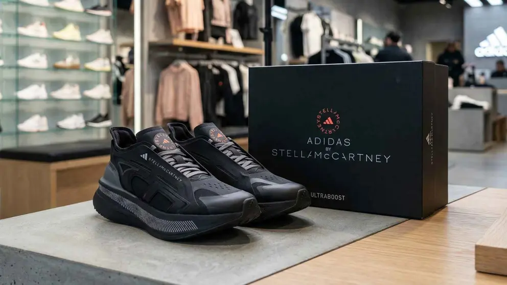 Adidas expande su colecci&oacute;n de zapatillas modernistas con la nueva colaboraci&oacute;n con la modista Stella McCartney