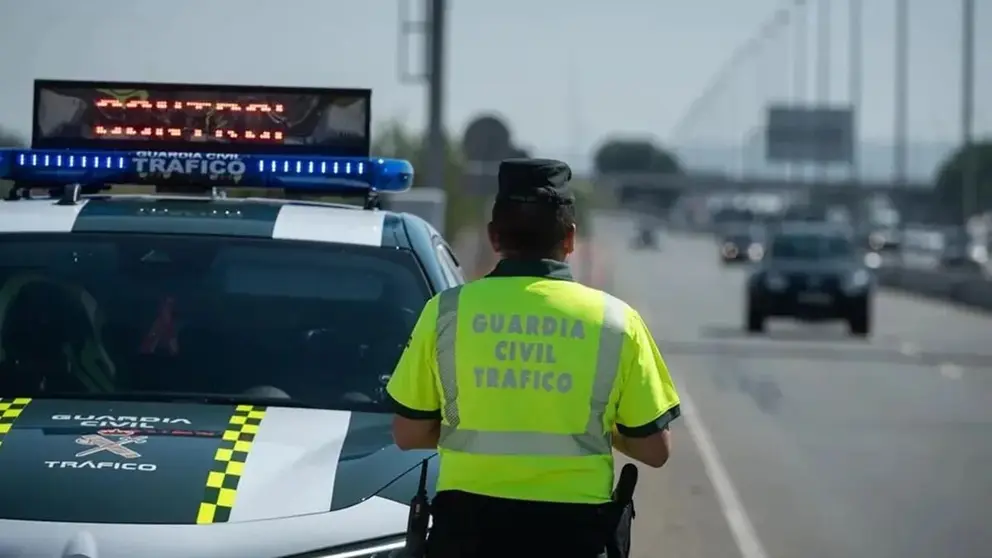 La Guardia Civil de Tr&aacute;fico se ha desplazado hasta el lugar del suceso