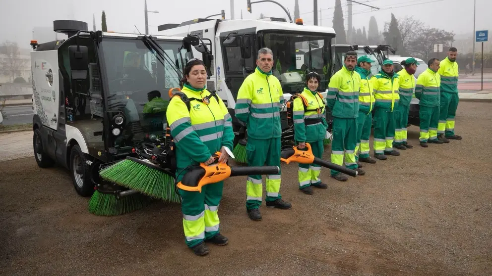 Granada estrena un nuevo dispositivo de refuerzo de limpieza