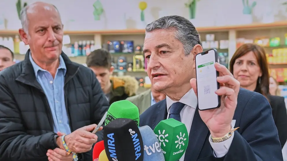 Antonio Sanz ha presentado la nueva Tarjeta Virtual del SAS | Salvador L&oacute;pez Medina