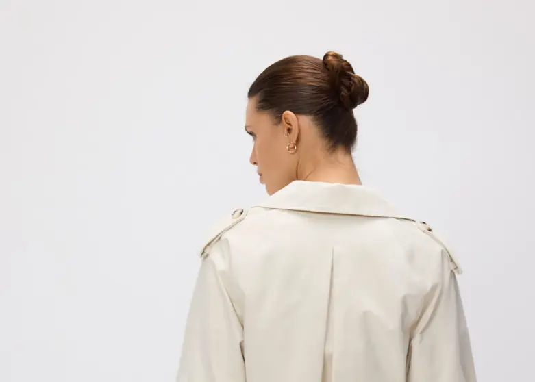 Abrigos de mujer que deber&iacute;an estar en tu armario: gu&iacute;a de modelos con estilo de Reserved