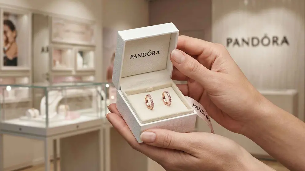 Pendientes de Pandora ba&ntilde;ados en oro rosa