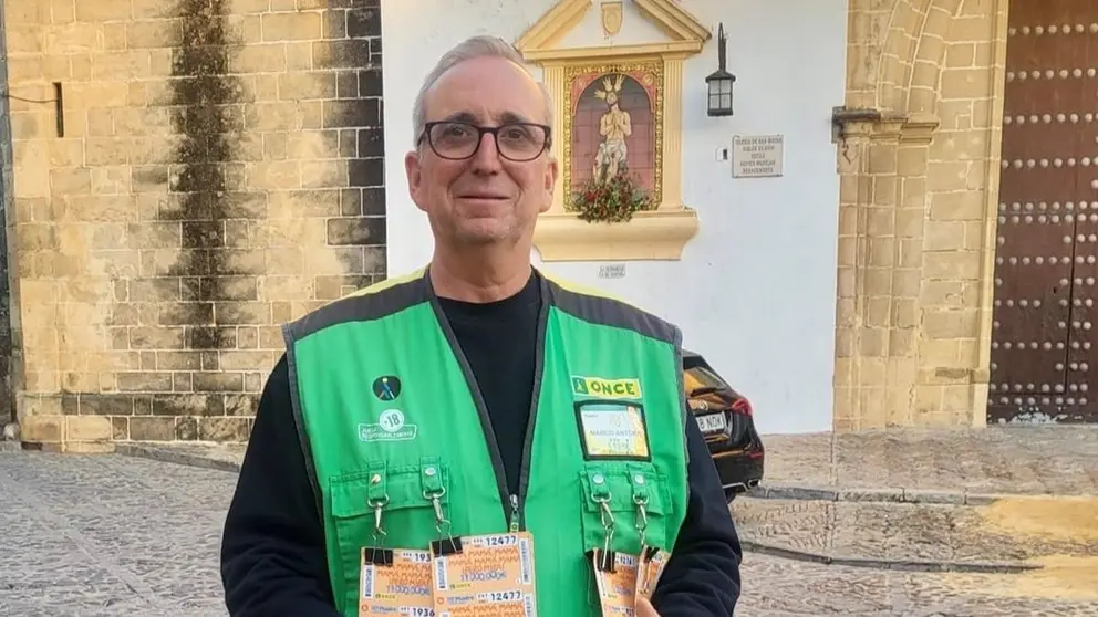 Marco Antonio M&aacute;rquez, vendedor de la ONCE en Jerez