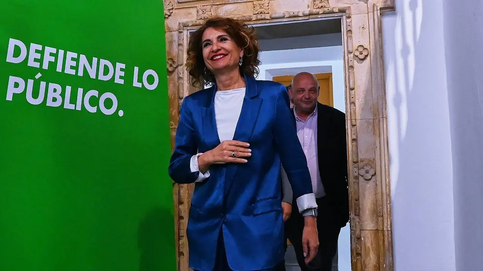 Mar&iacute;a Jes&uacute;s Montero | Salvador L&oacute;pez Medina