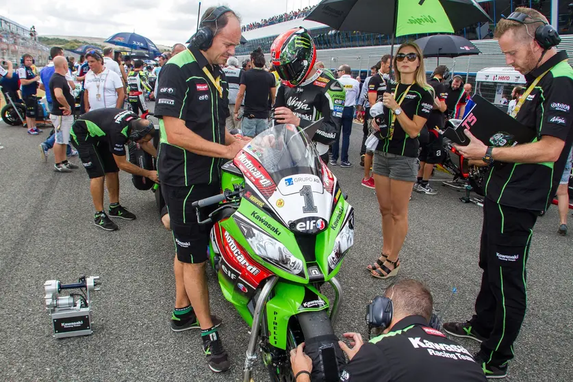 Instantes antes de la salida en una de las mangas de carreras de Jerez 2014